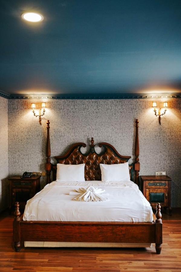 Reform Hotel Van Bagian luar foto