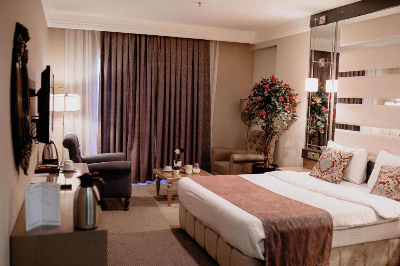 Reform Hotel Van Bagian luar foto