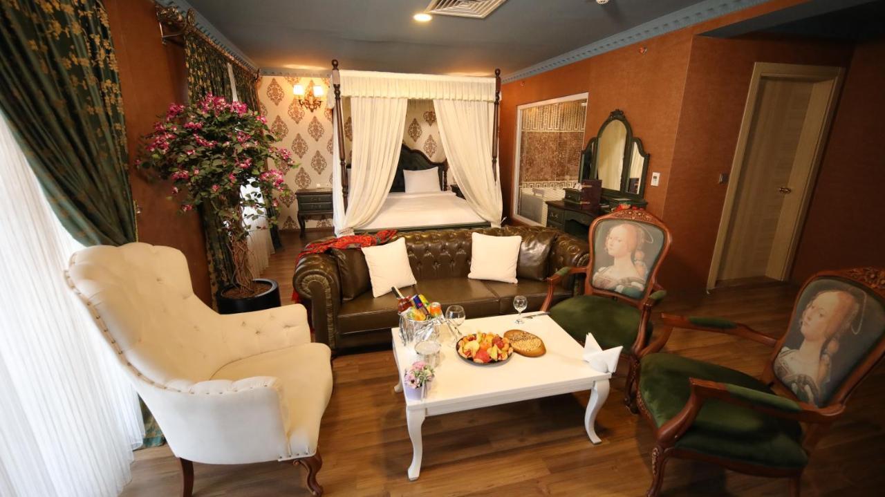 Reform Hotel Van Bagian luar foto