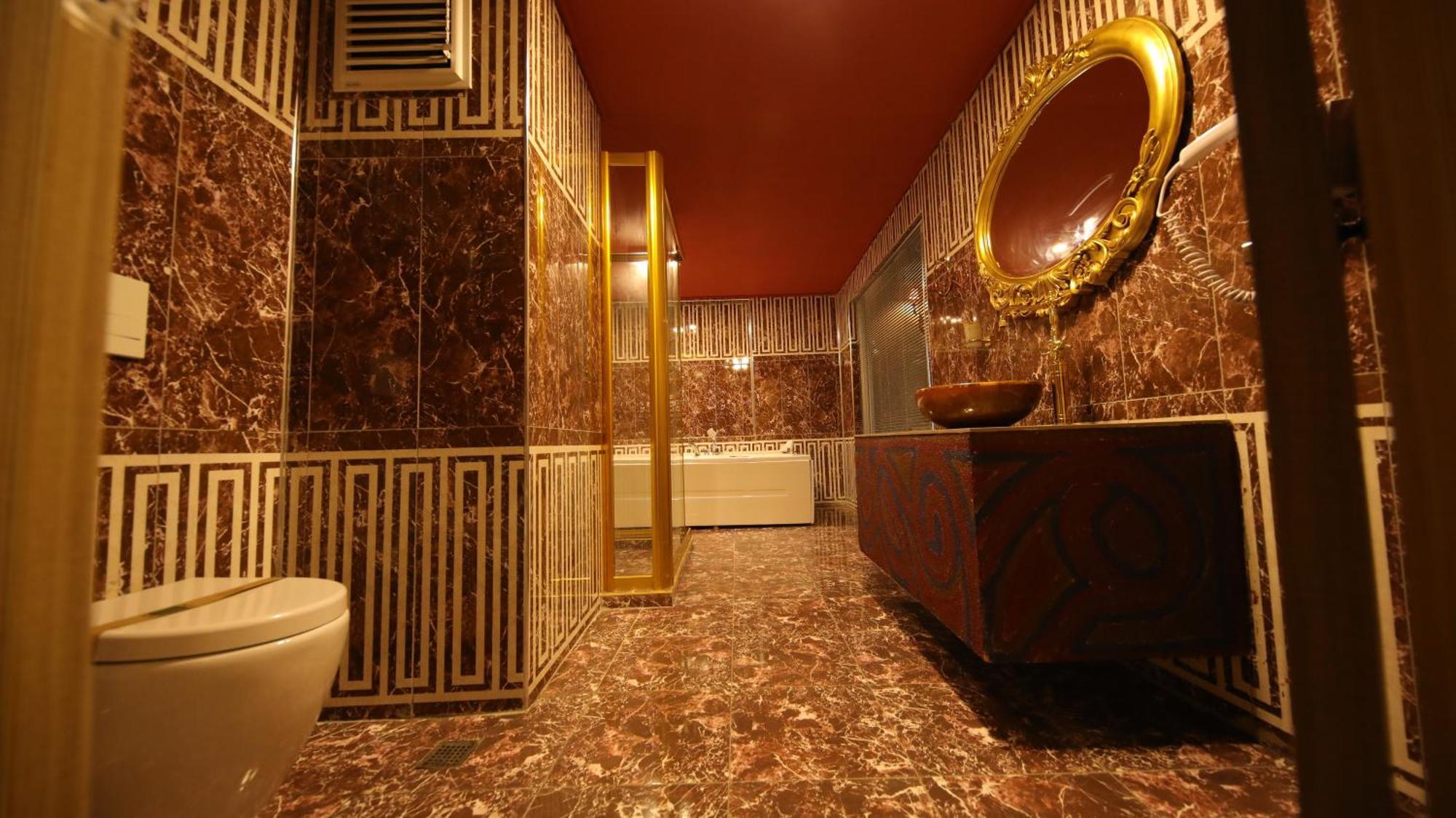 Reform Hotel Van Bagian luar foto